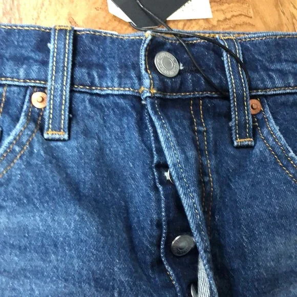 NWT Levi’s 501 High Rise Denim Shorts Size 25 - Picture 4 of 7